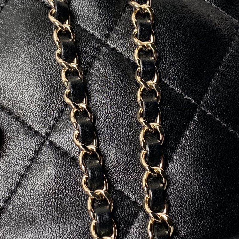 Ch**el bucket bags